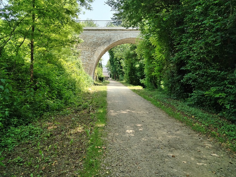 Crémieu voie verte